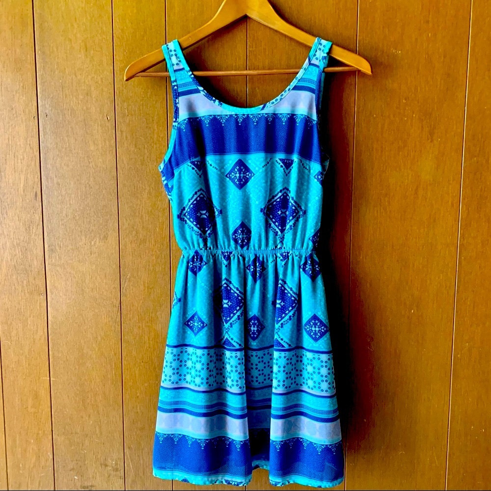 H&M Divided Triangle Cutout Dress Size 4